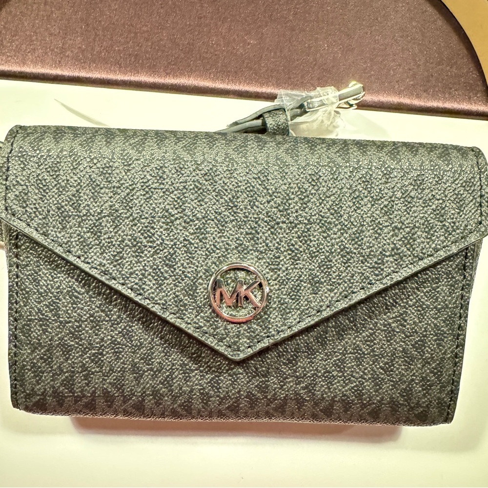 ✅NEW “Michael Kors” Belt/Body Bag - Picture 6 of 7
